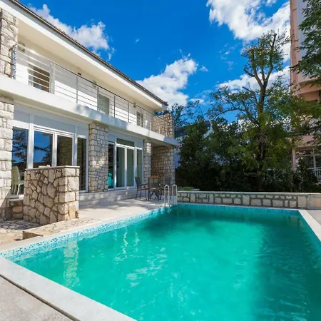 Carpe Diem Villa *